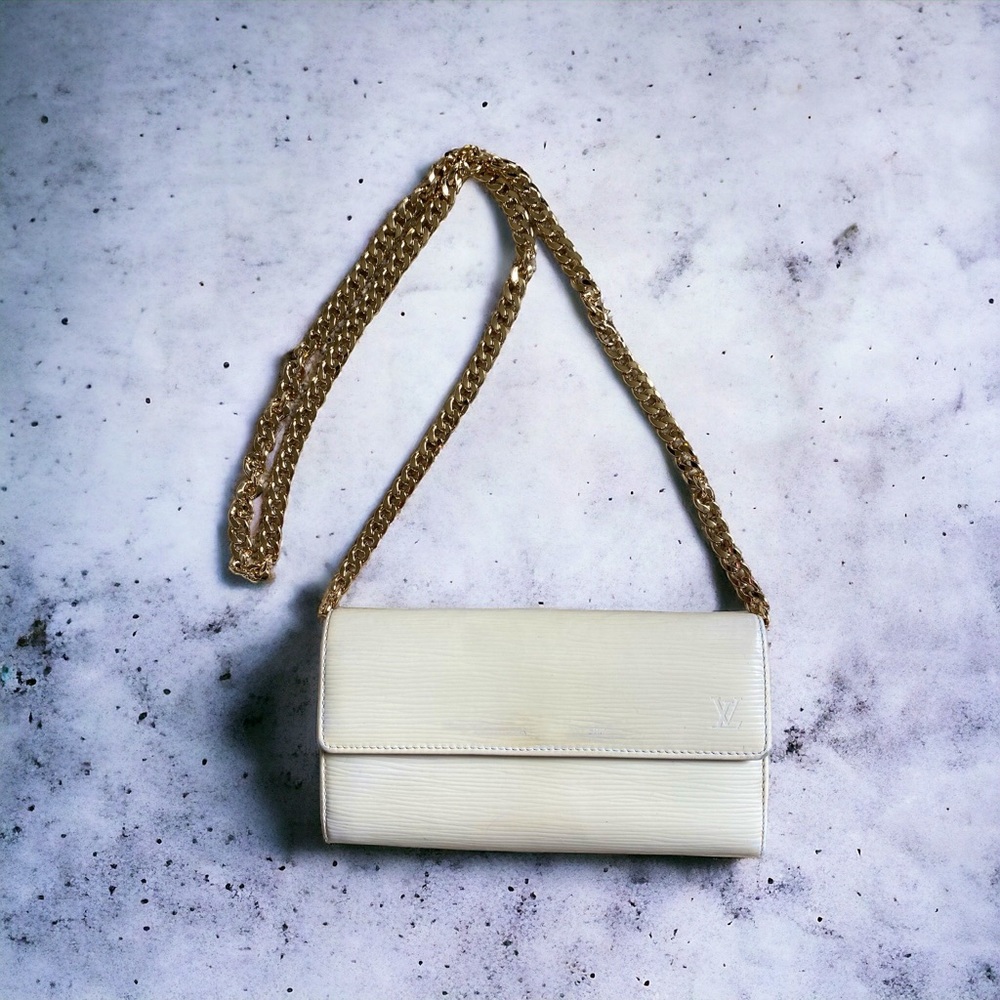 Louis Vuitton | Authentic | White Wallet on Chain